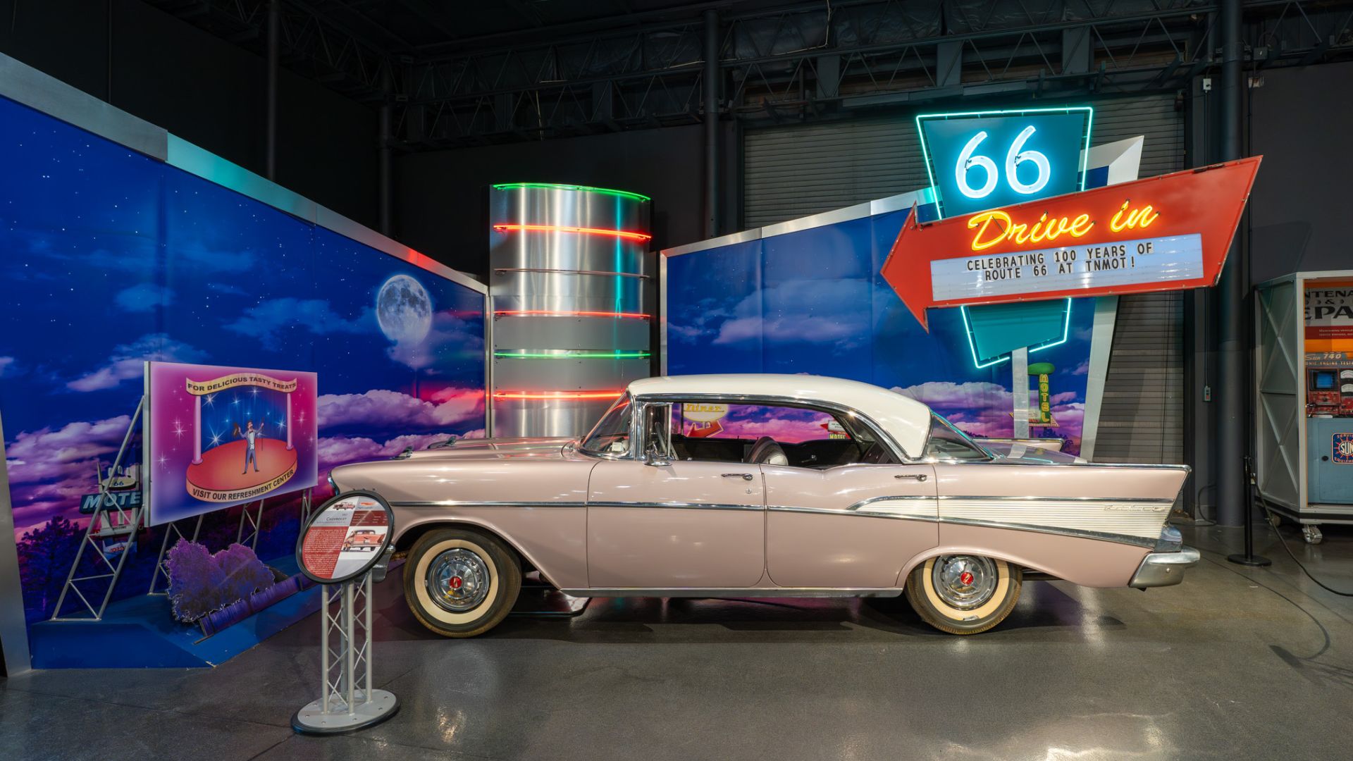 See classic cars like this at the National Museum of Transportation along Route 66.