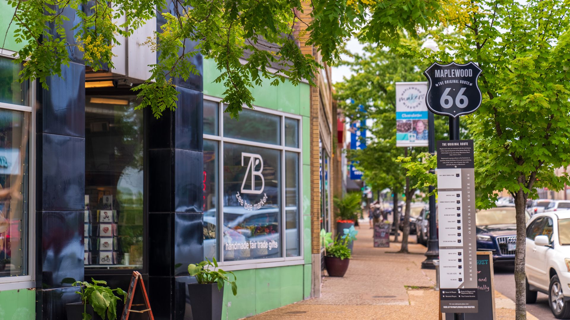 In Maplewood, plaques pay tribute to the businesses that served travelers along Route 66 from 1926 to 1932.