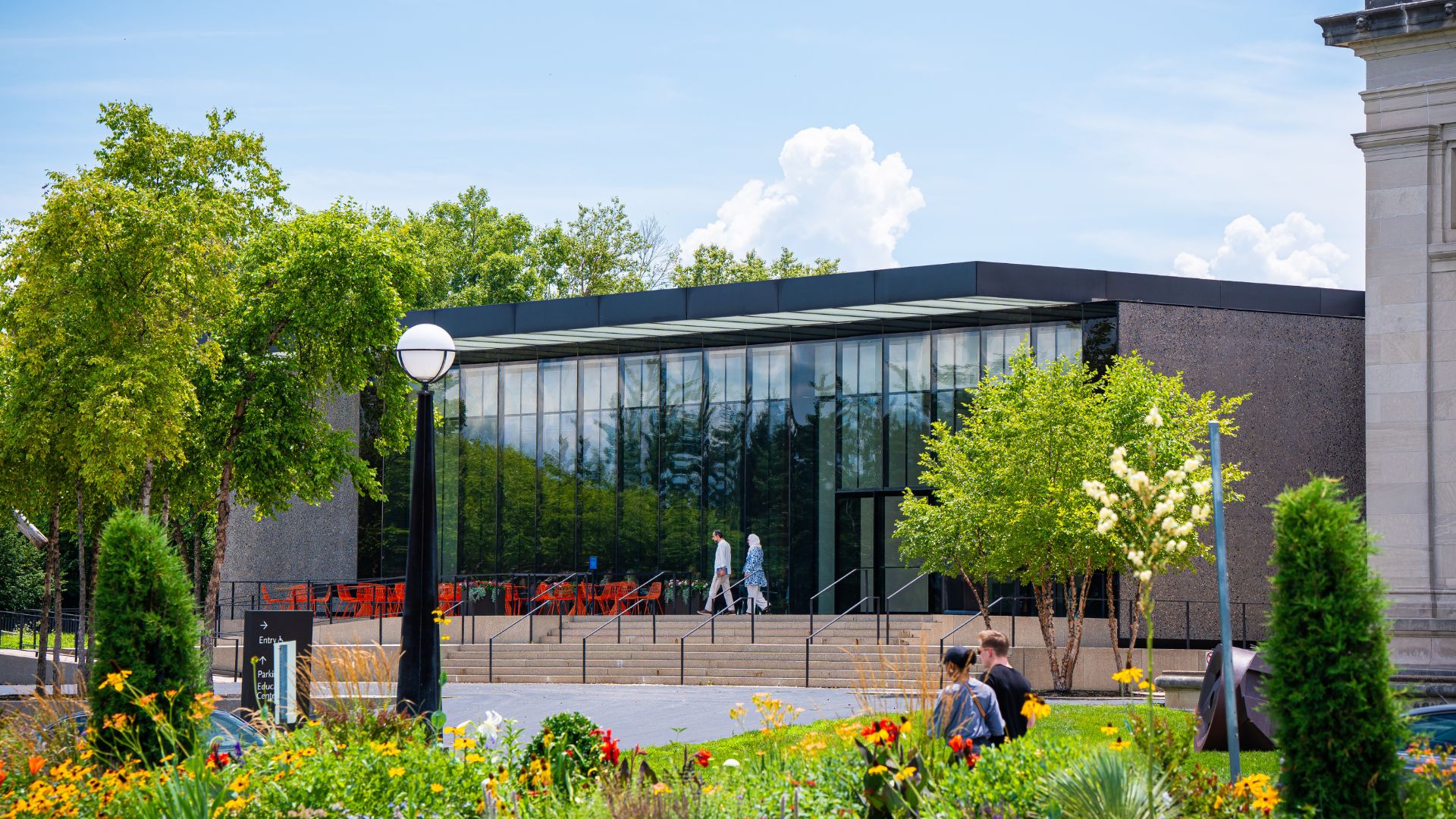 The contemporary wing of the Saint Louis Art Museum features a glass facade.