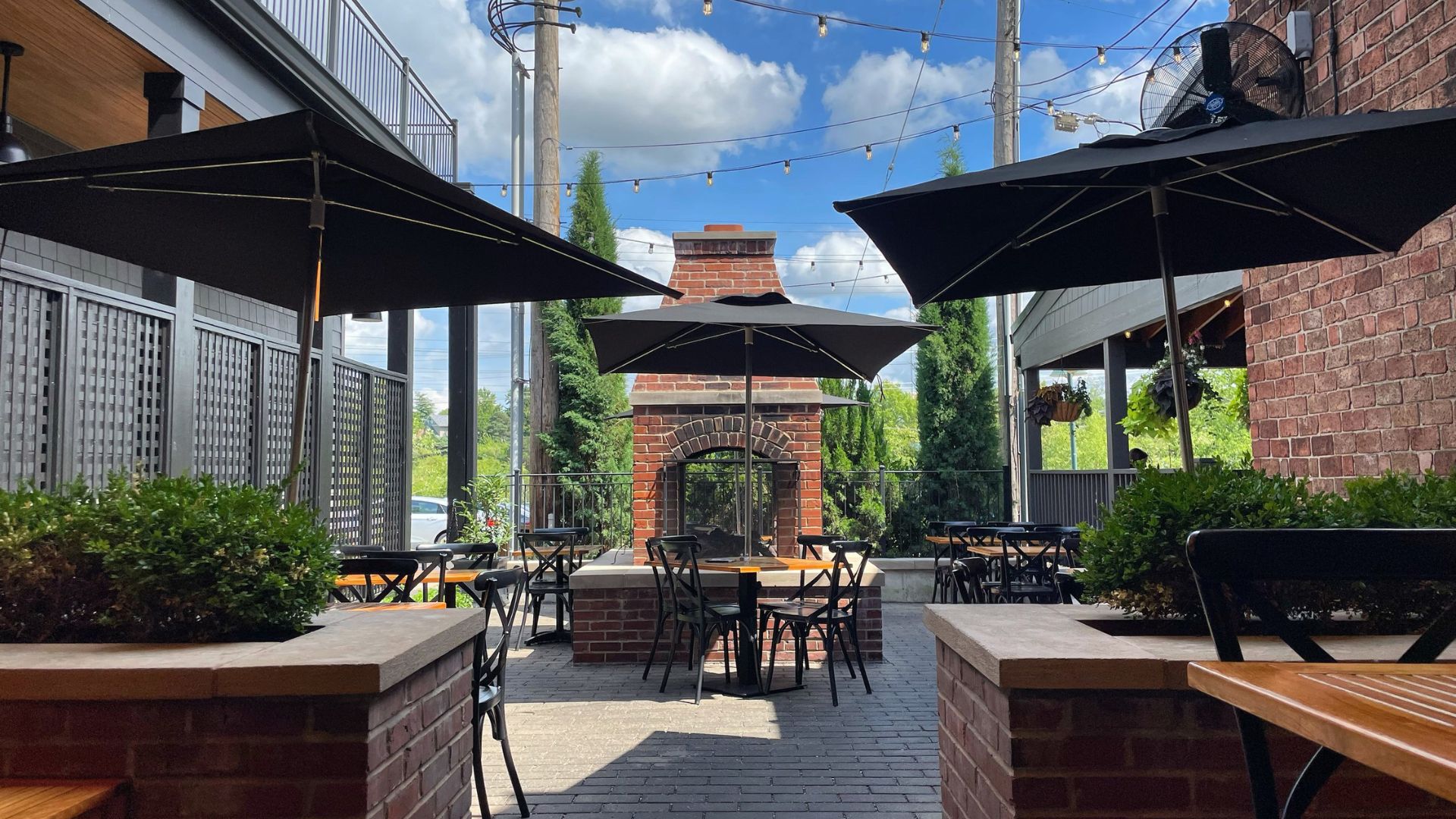 With a back patio and a rooftop deck, The Frisco Barroom is an ideal destination during patio season in St. Louis.